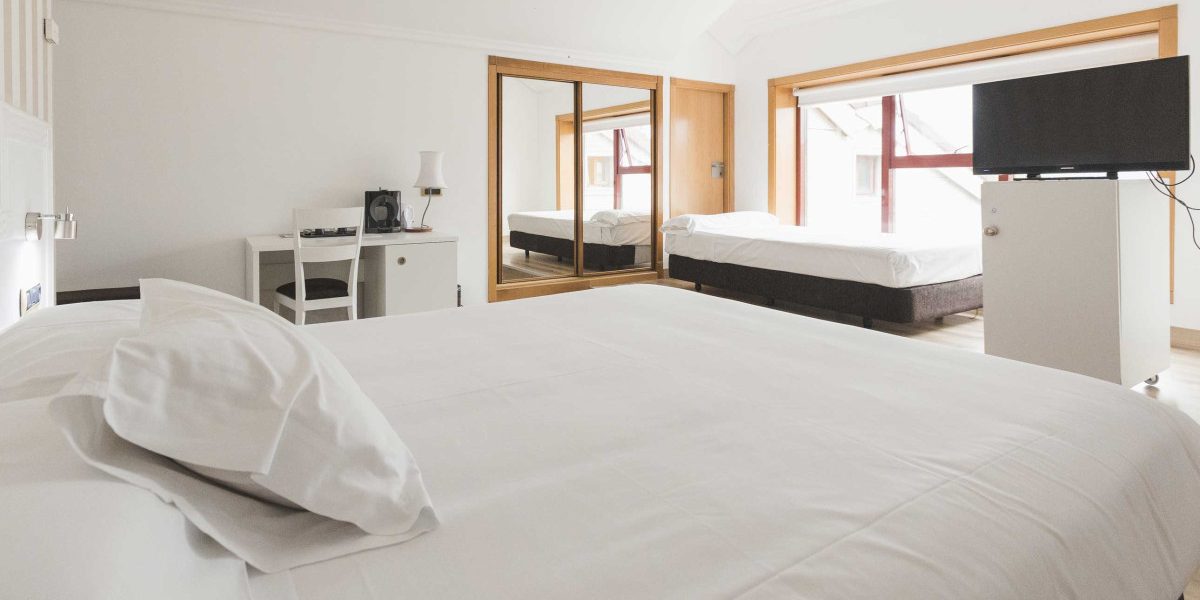 HOTEL ALFONSO I HAB TRPL 2